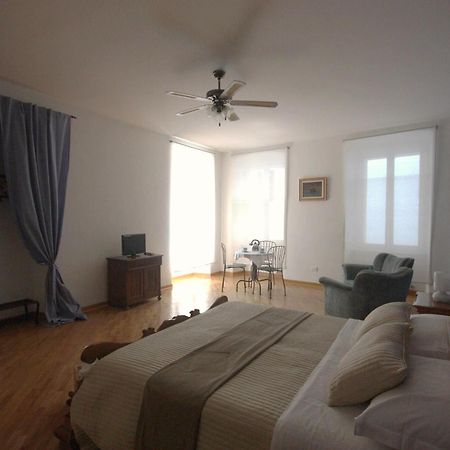 Palazzo Brigido Hotel Триест Екстериор снимка