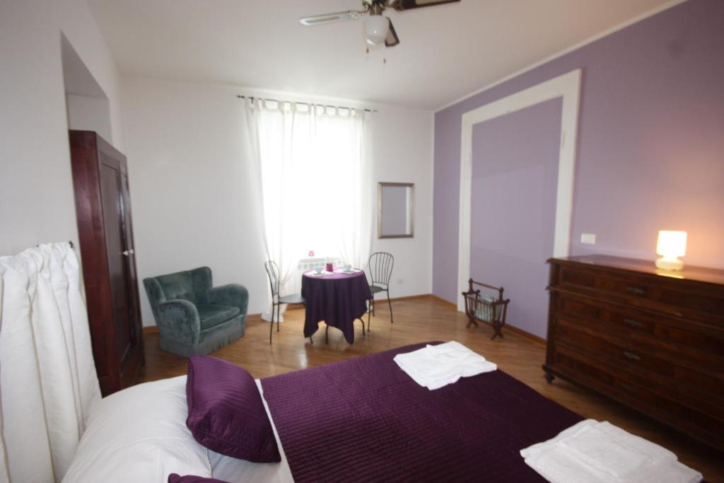 Palazzo Brigido Hotel Триест Стая снимка